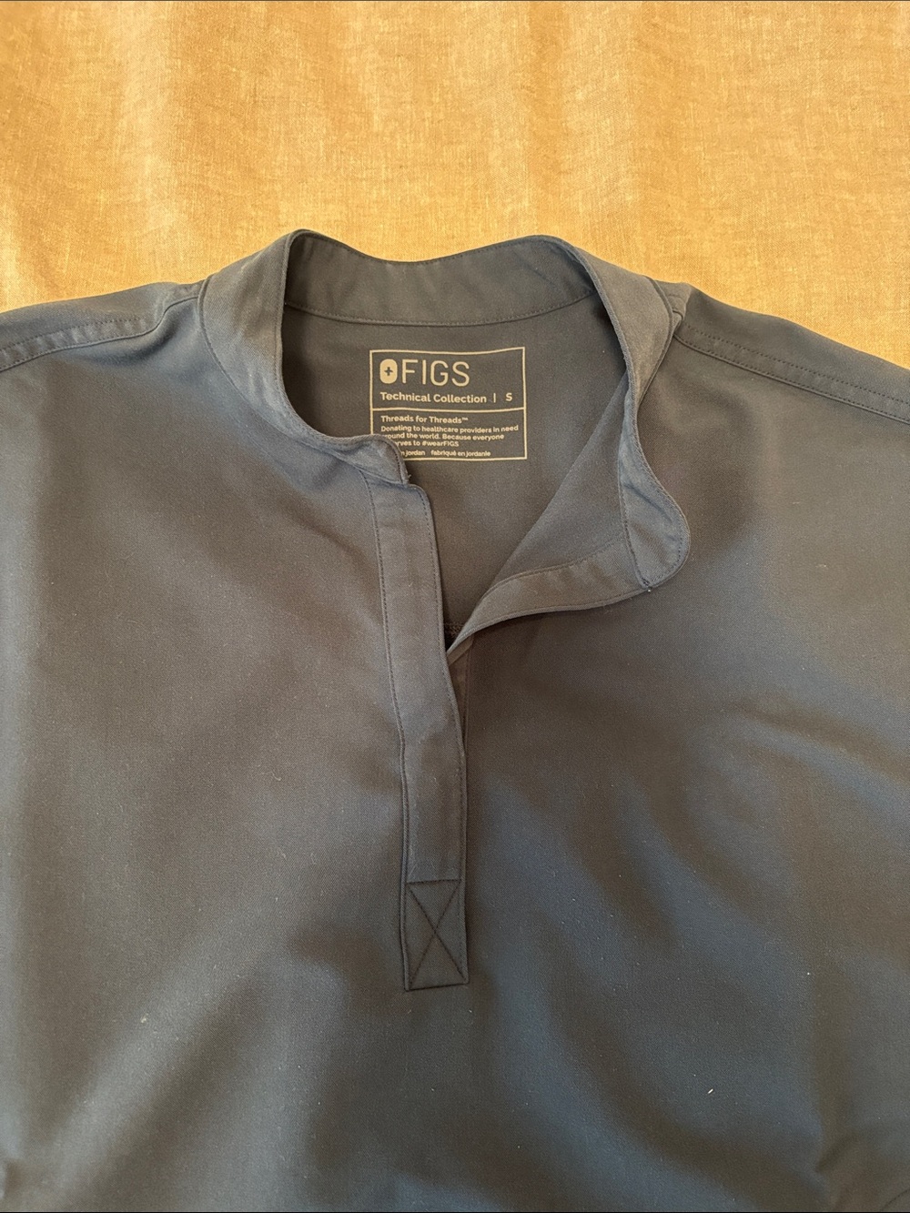 Figs Scrub Top - Picture 2 of 3